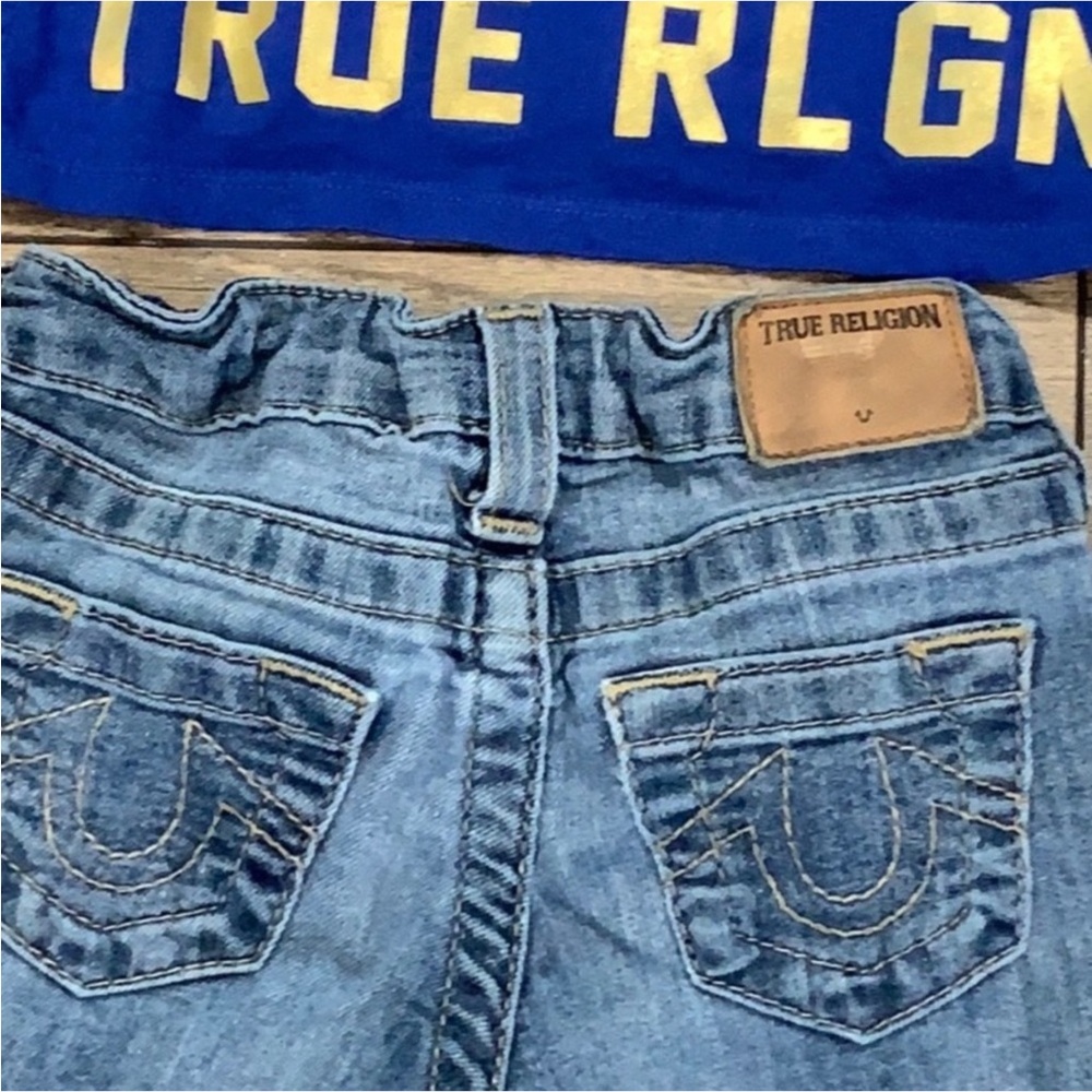 Authentic True Religion designer signature Jeans & tee shirt Sz
2T - Picture 8 of 8